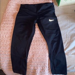 nike capri leggings